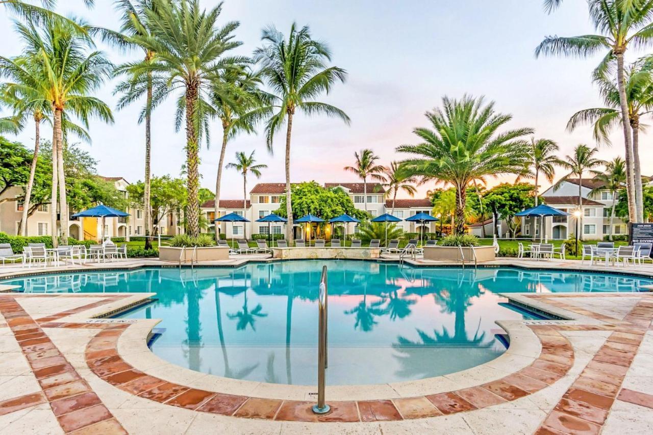 Stunning & Spacious Apartments At Miramar Lakes In South Florida Exterior photo